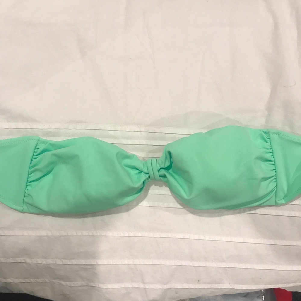 VS Bathing suit top never worn